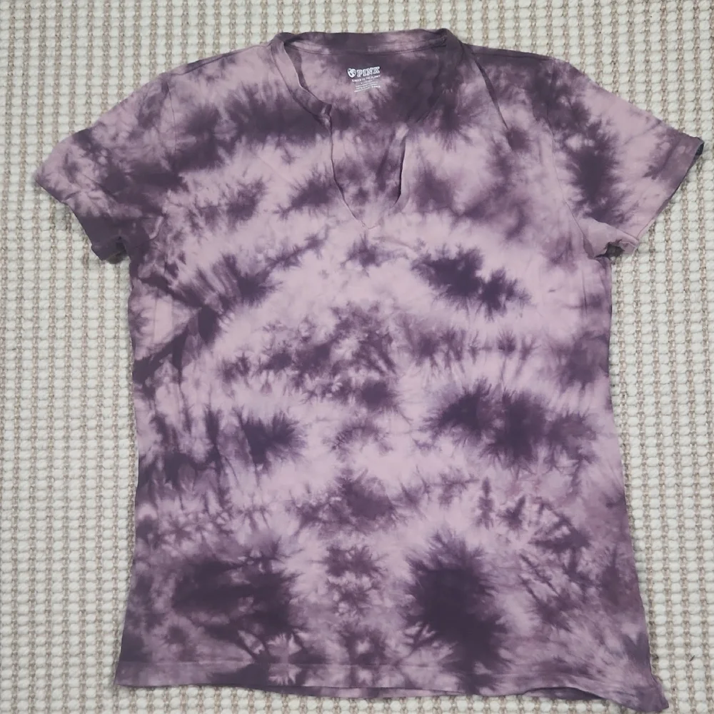 PINK Victoria's Secret Purple Tie-Dye Short Sleeve Notch Neck Tee - Picture 1 of 7